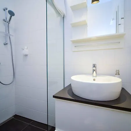 Apartament Zararia *